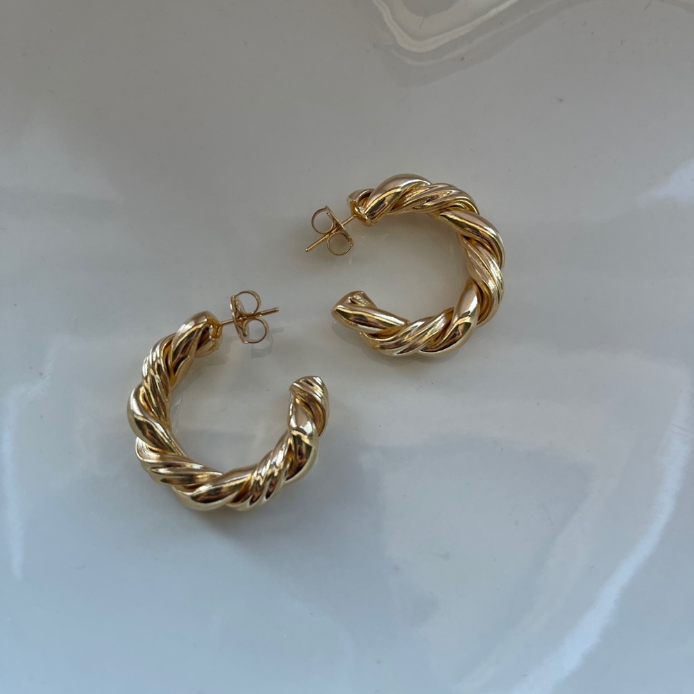 Twisted Hoop Earrings - 18K gold filled
